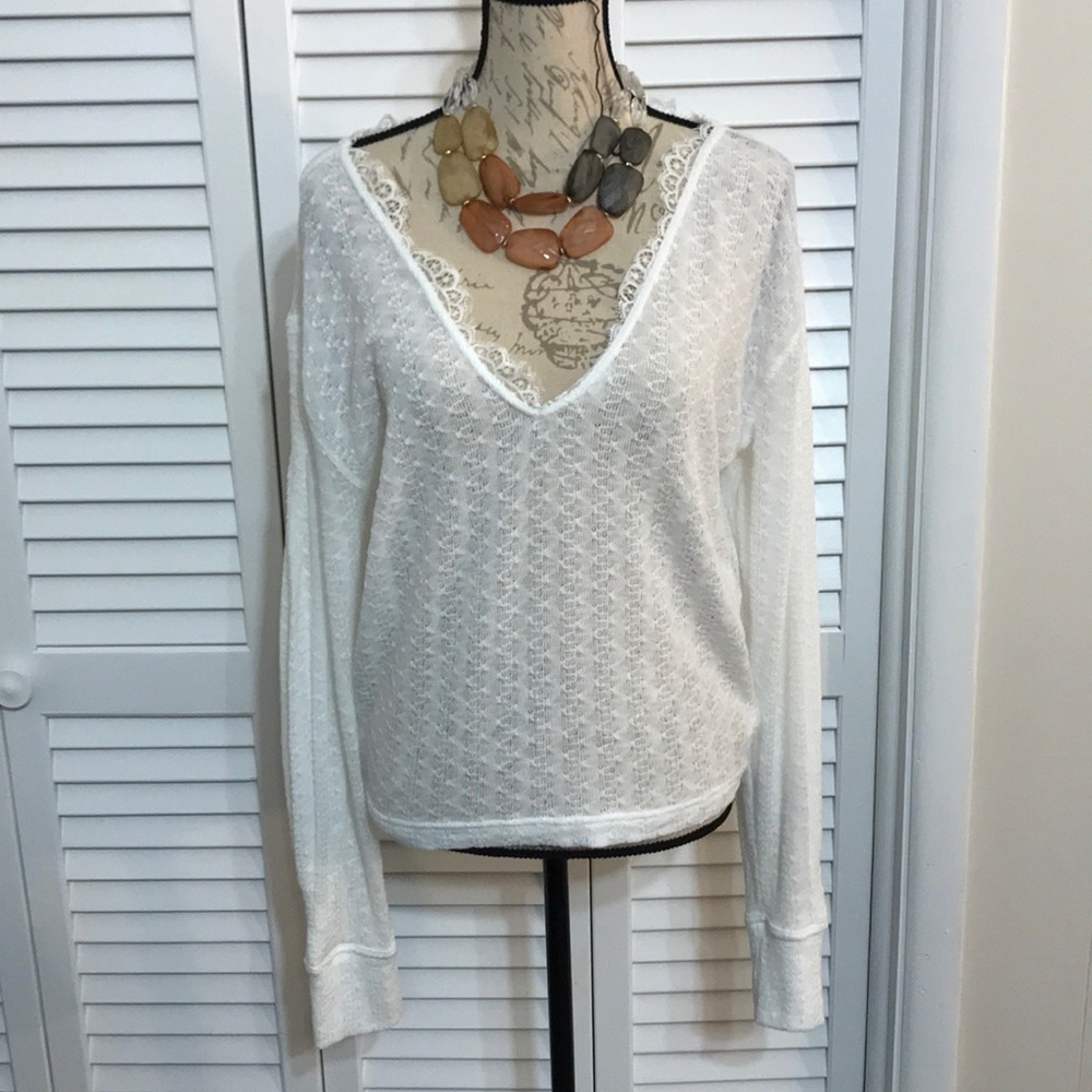 Free People Sweater/Top - Picture 2 of 5